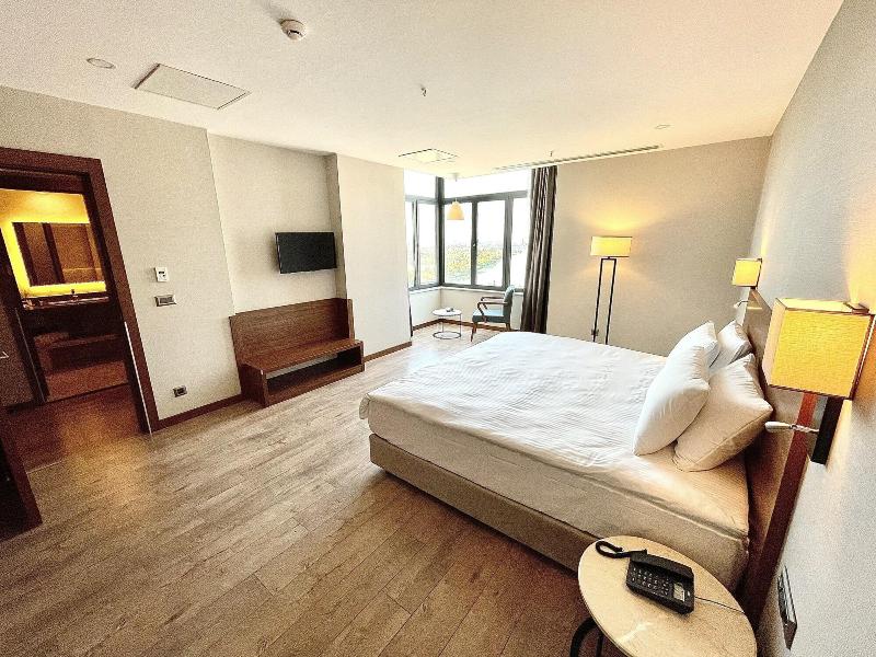 Turkmen Riverside Hotel image