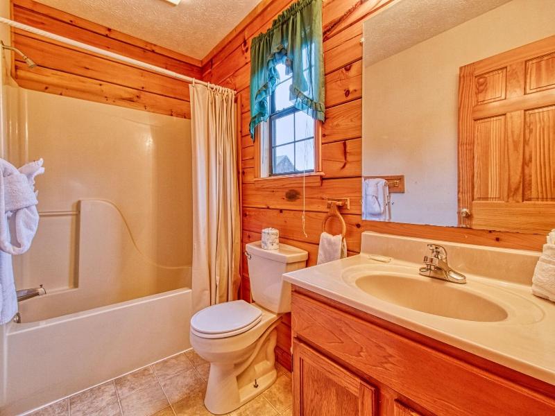 Hawks Point Lodge — photo 12