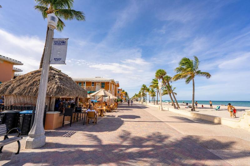 The Surf Hollywood Beach image