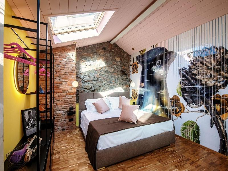 Aurum Como Luxury Suites image