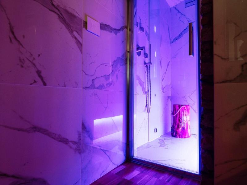 Aurum Como Luxury Suites image
