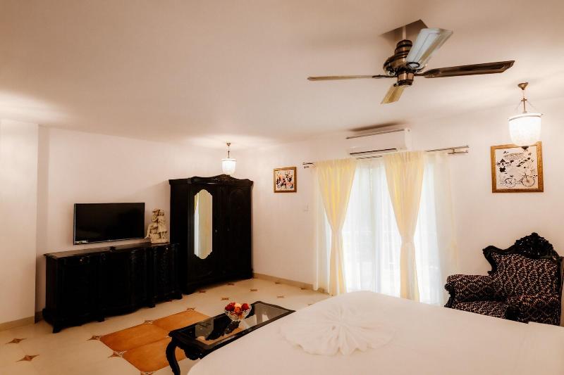 Krishna Beach Resort And Spa image