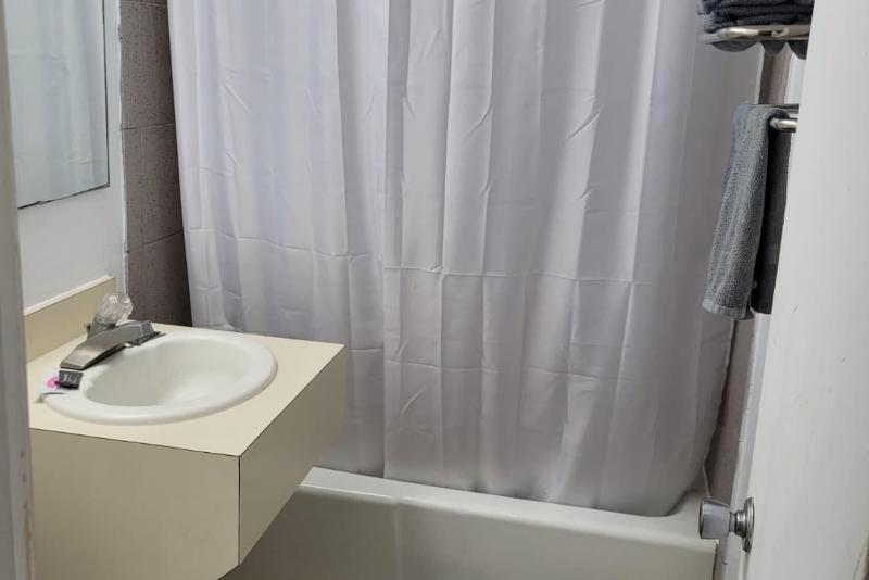 Sky Palace Inn Suites Hutchinson image