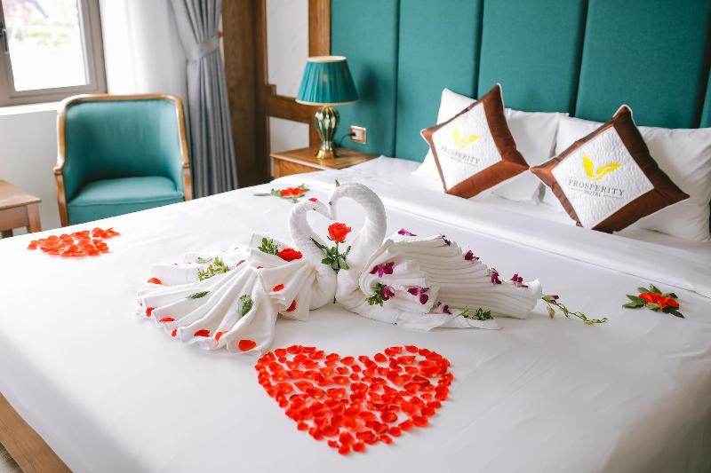 Prosperity Ha Long Hotel image