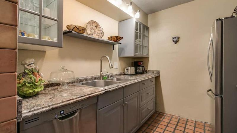 Charming 1 Bdrm Condo Steps To Old Town Scottsdale image
