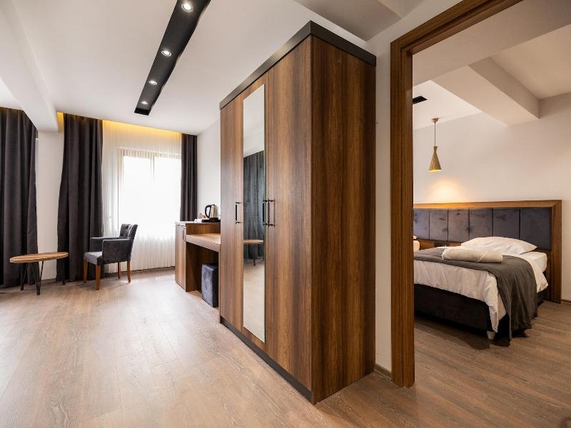 Turkler Hotel image
