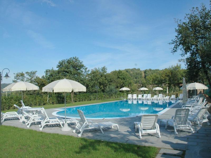 Air Conditioned Flat With Pool And Wellness Area image
