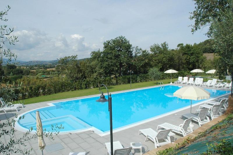 Air Conditioned Flat With Pool And Wellness Area image