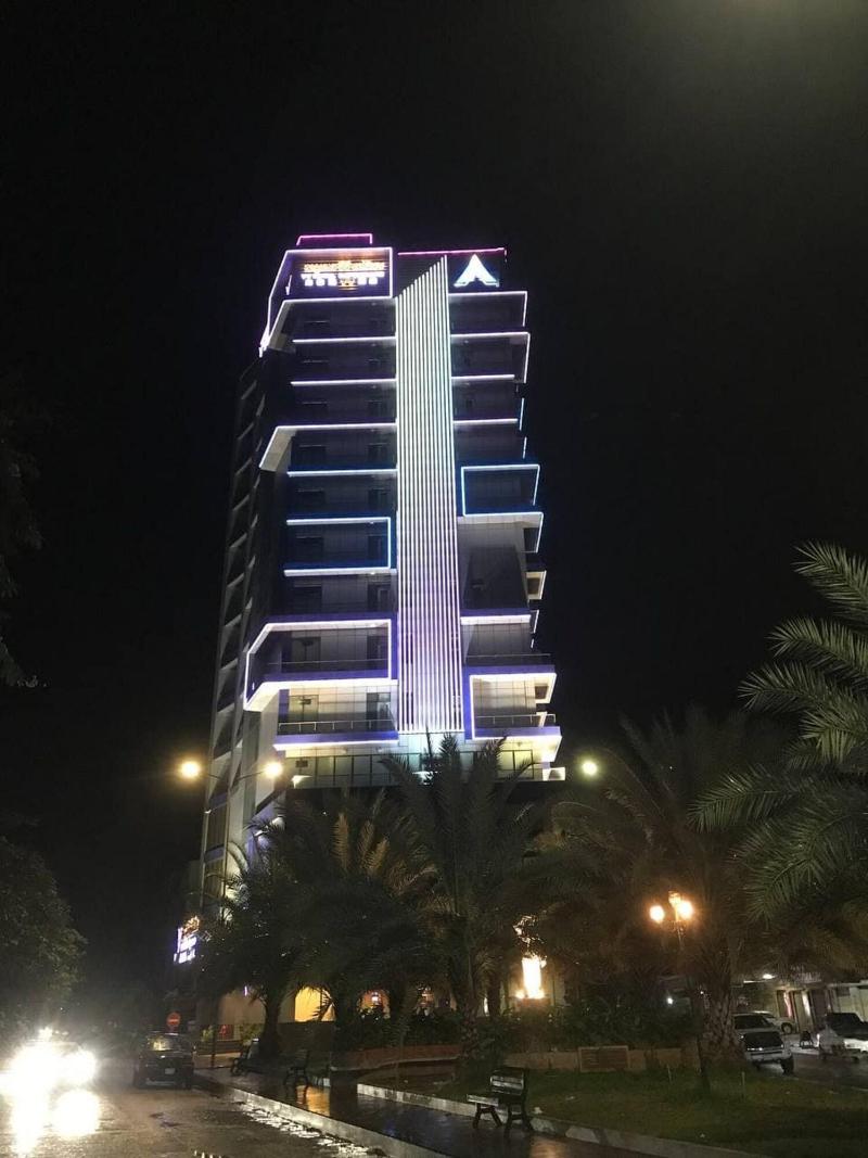 V V Hotel Battambang — exterior view