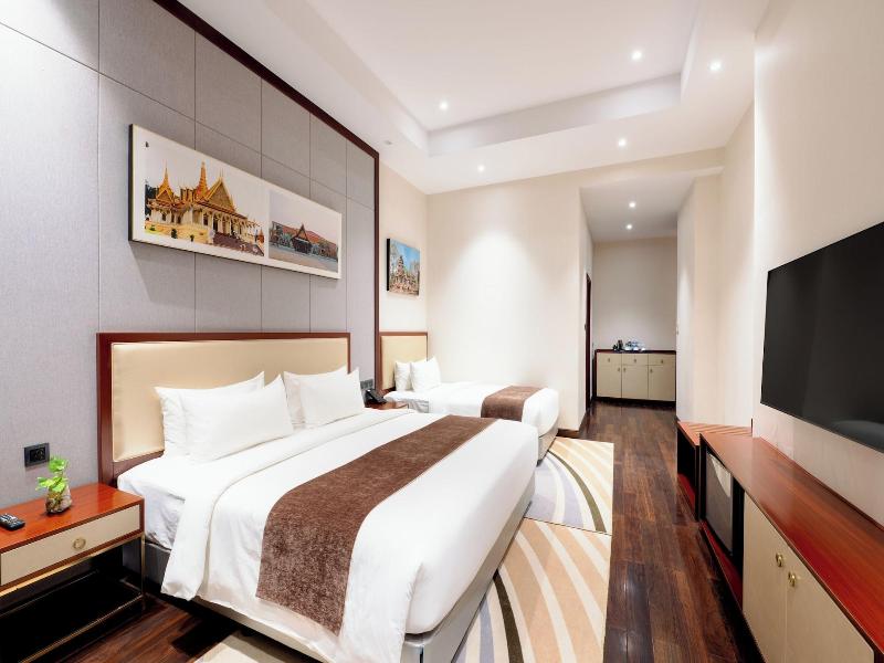 V V Hotel Battambang image