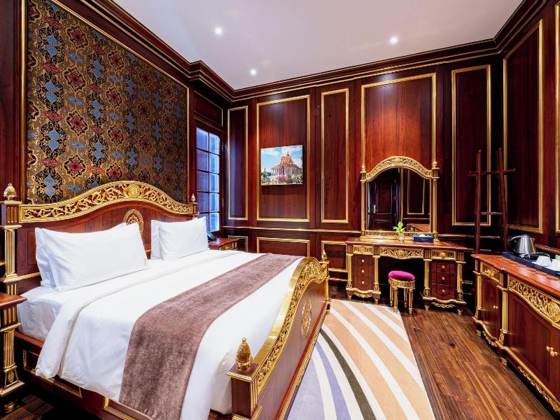 V V Hotel Battambang image