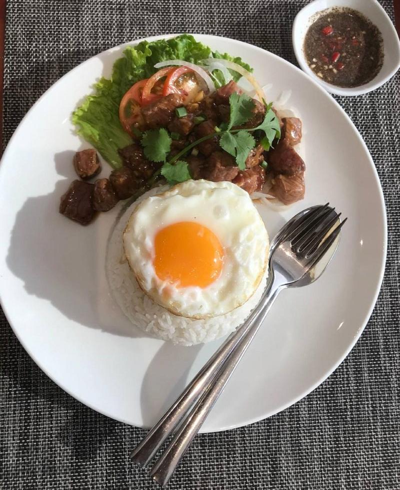 V V Hotel Battambang image