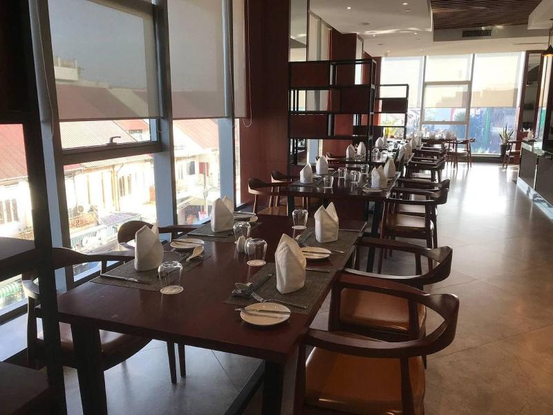 V V Hotel Battambang image