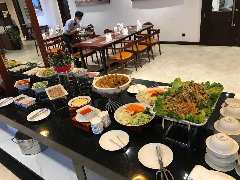 V V Hotel Battambang image