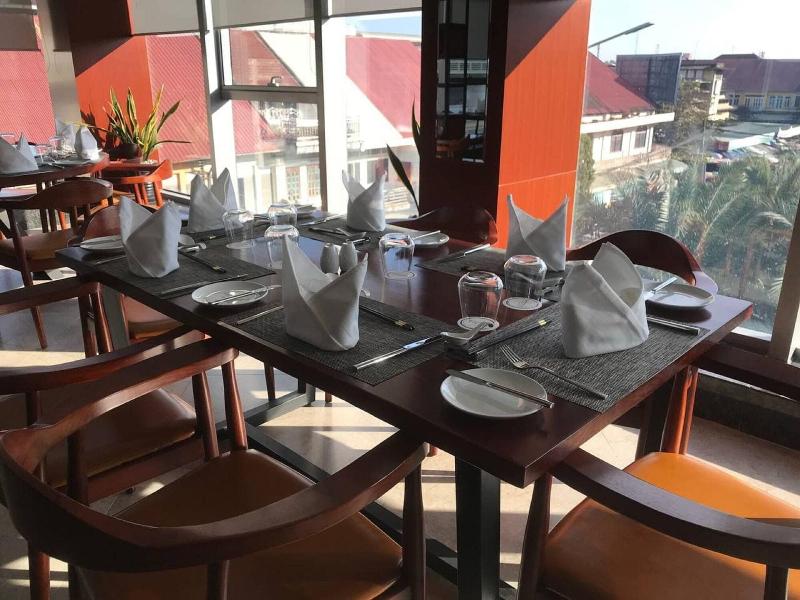 V V Hotel Battambang image