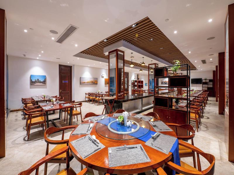 V V Hotel Battambang image