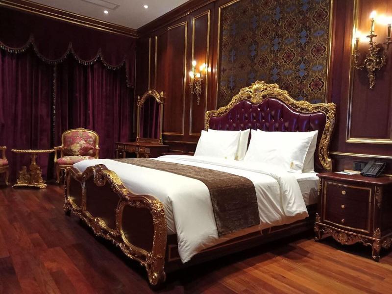 V V Hotel Battambang image