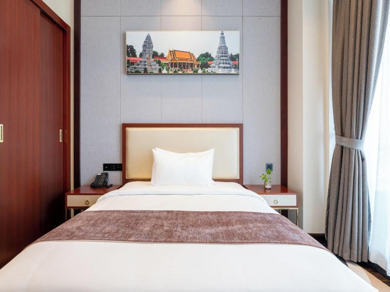 V V Hotel Battambang image