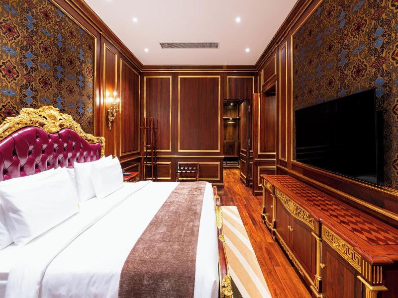 V V Hotel Battambang image