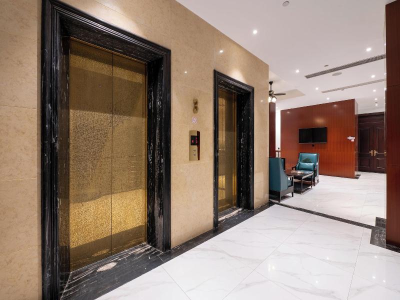V V Hotel Battambang image