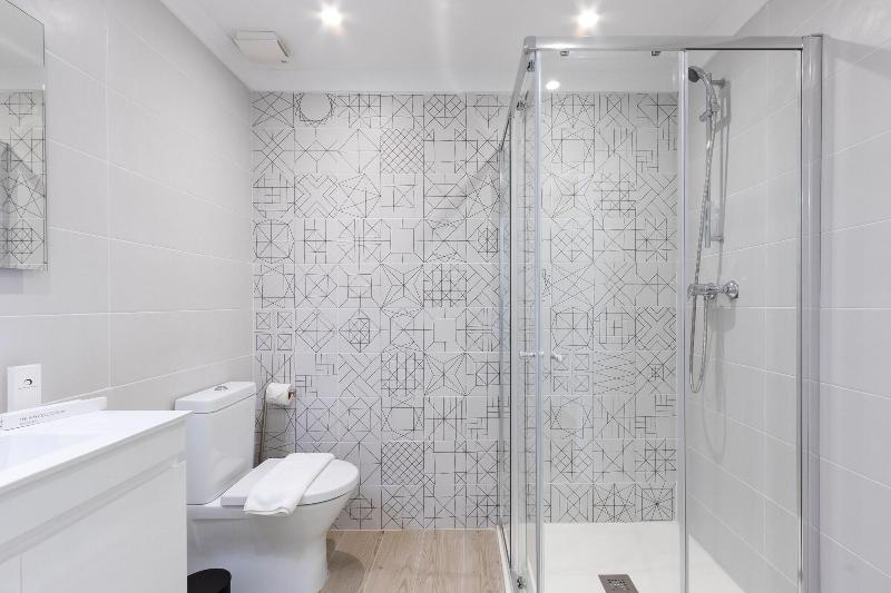 G Hotel By Jl image