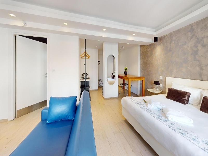 G Hotel By Jl image