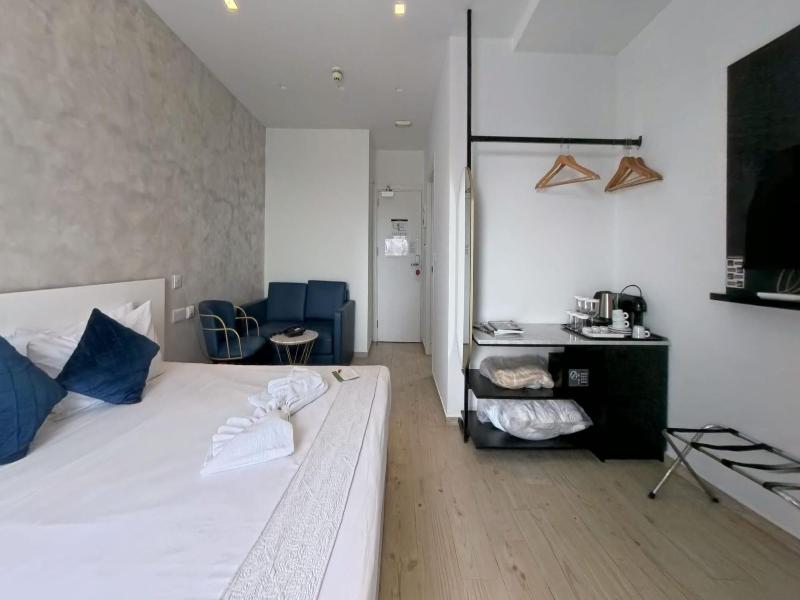 G Hotel By Jl image