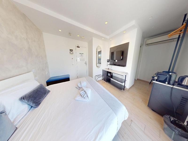 G Hotel By Jl image