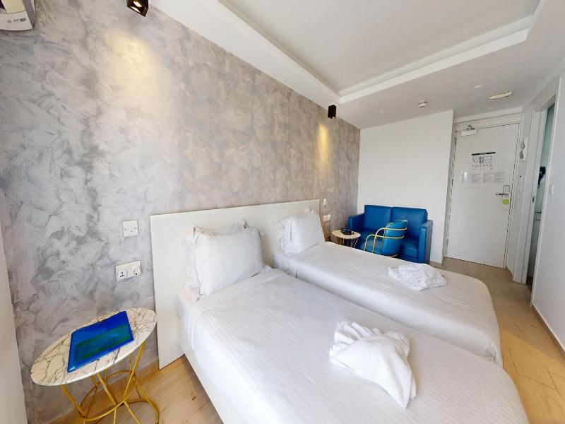 G Hotel By Jl image