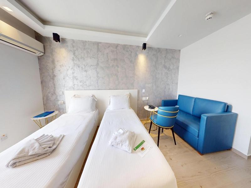 G Hotel By Jl image