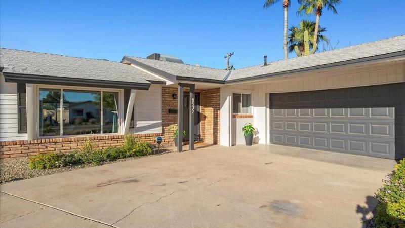 Just Listed Old Town Paradise W Htd Pool Spa image
