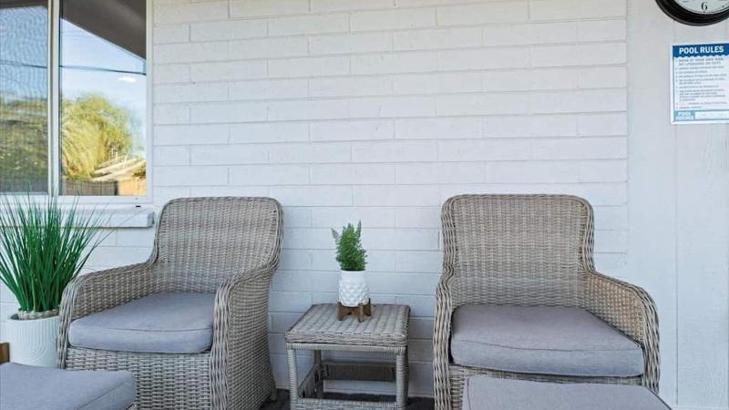 Just Listed Old Town Paradise W Htd Pool Spa image