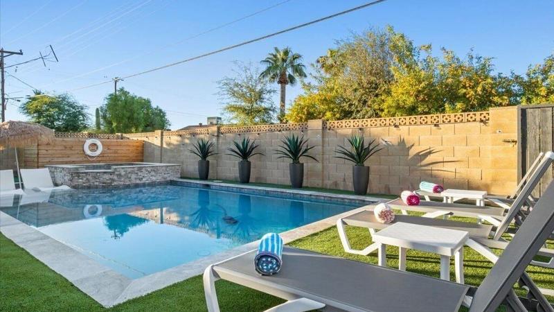 Just Listed Old Town Paradise W Htd Pool Spa image