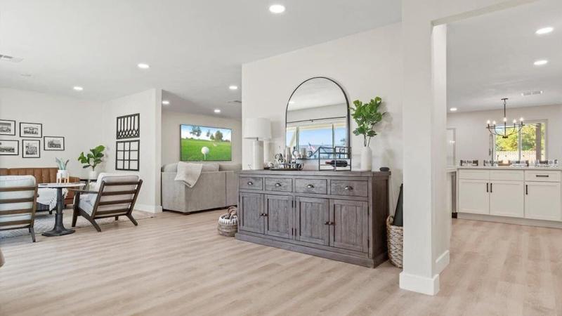 Just Listed Old Town Paradise W Htd Pool Spa image