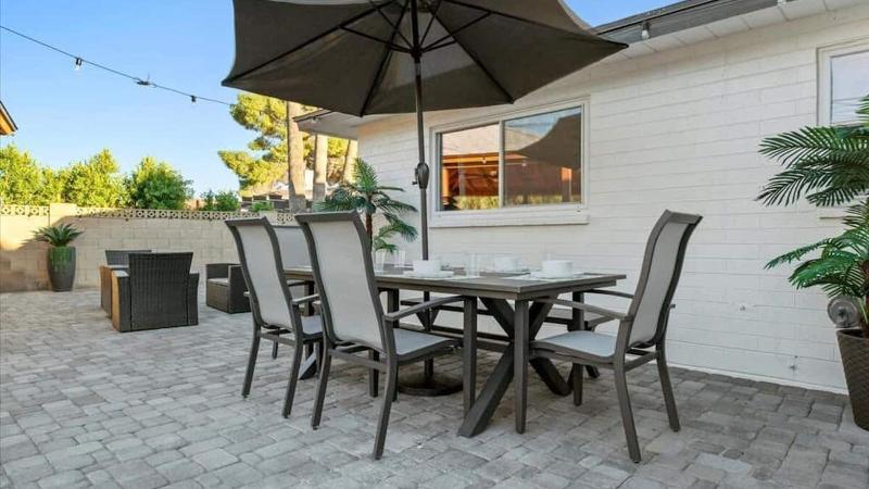 Just Listed Old Town Paradise W Htd Pool Spa image