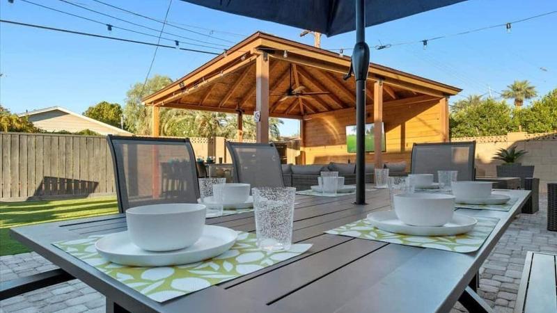 Just Listed Old Town Paradise W Htd Pool Spa image
