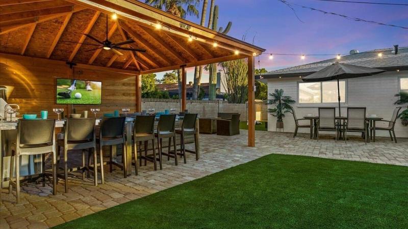 Just Listed Old Town Paradise W Htd Pool Spa image