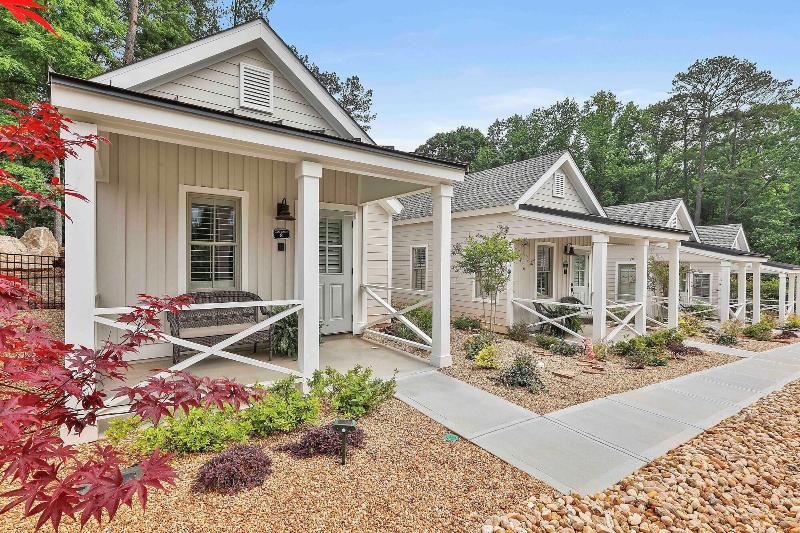 The Cottages At Laurel Brooke image