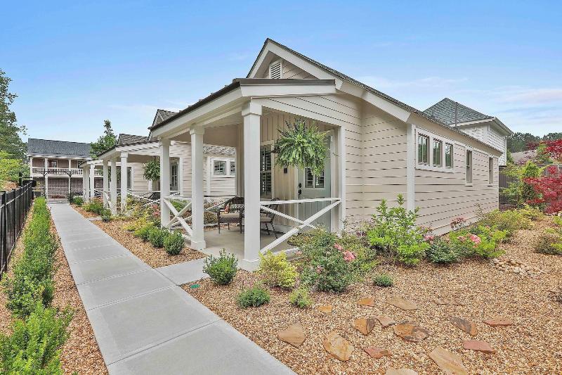 The Cottages At Laurel Brooke image