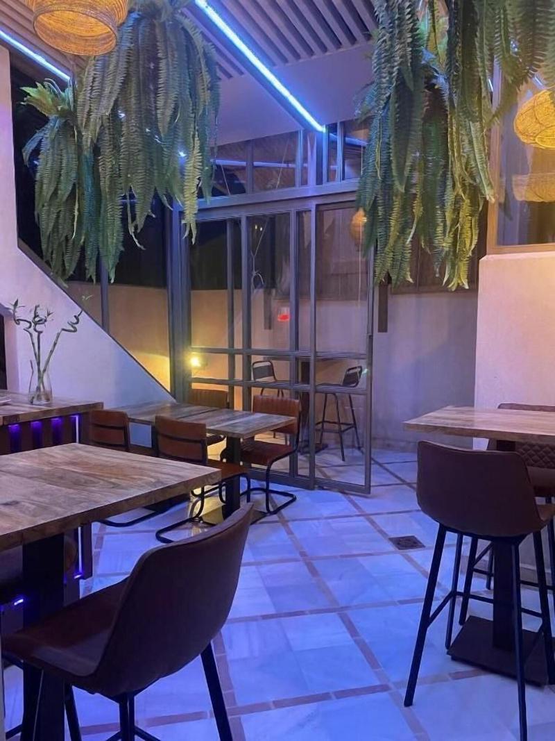 La Posada Del Limonero Adults Only image
