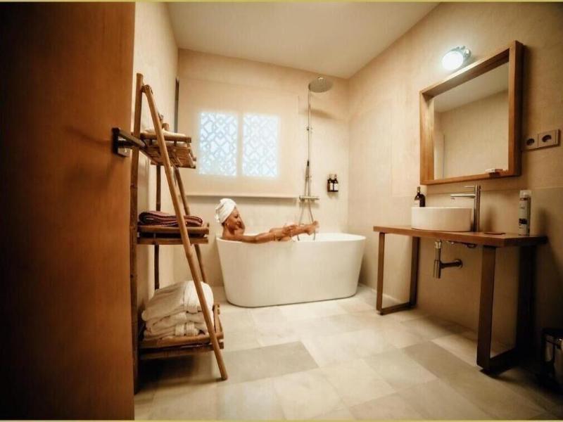 La Posada Del Limonero Adults Only image