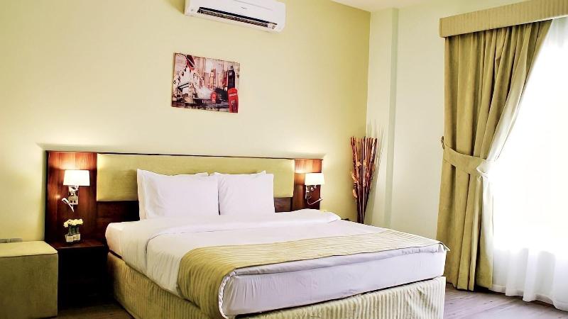 Weekdays Hotel image