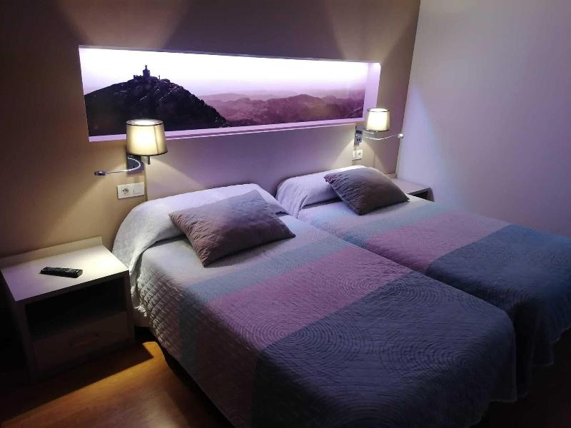 Hello Villarreal Suites image