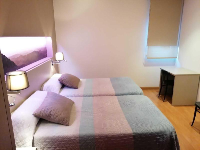 Hello Villarreal Suites image