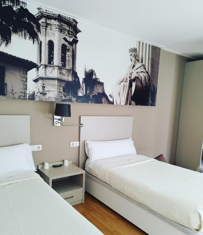 Hello Villarreal Suites image