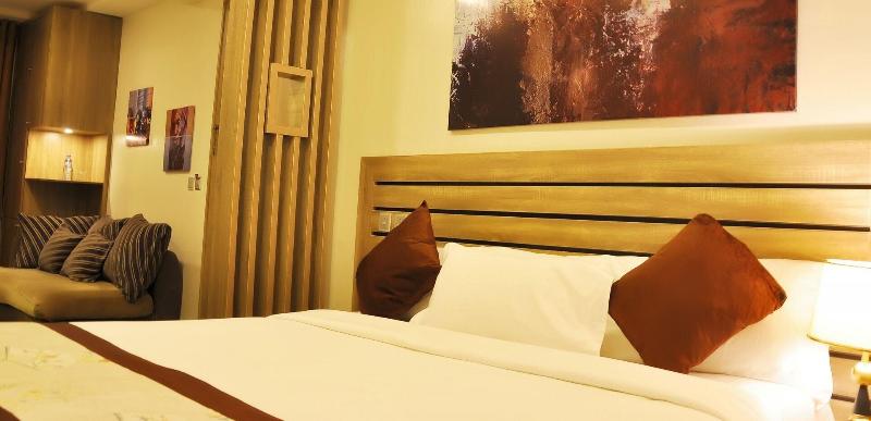 Moz One Executive Guest Rooms Hombori image