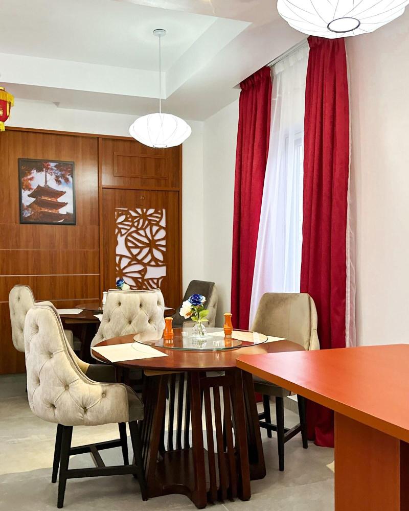 The Gibs Hotel image