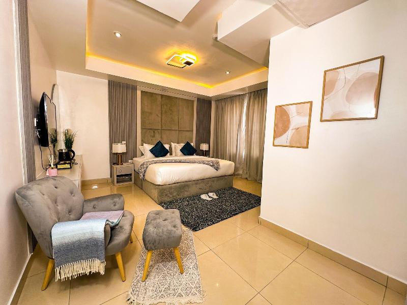 The Gibs Hotel image