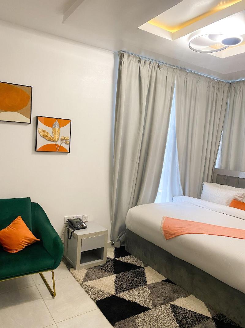 The Gibs Hotel image