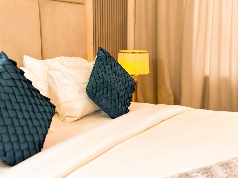 The Gibs Hotel image